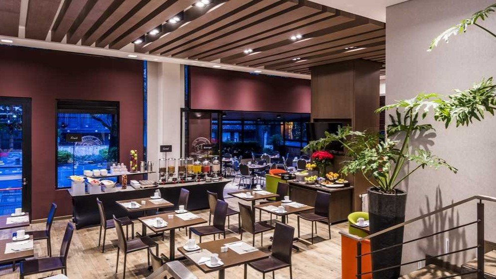 Hotel hilton for the say